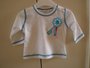 Wit shirtje met bloemmedaille_8
